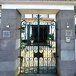 Hostel A Fortaleza Do Pico