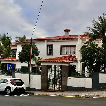 Hostel A Fortaleza Do Pico