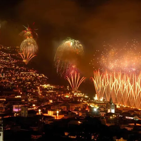 A Fortaleza Do Pico