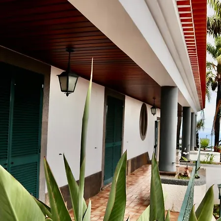 A Fortaleza Do Pico Hostel Funchal (Madeira)