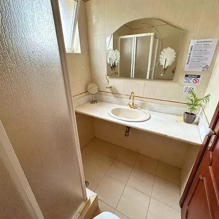 A Fortaleza Do Pico Hostel Funchal (Madeira)